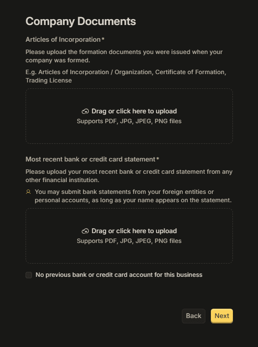 Pantalla Company Documents de Slash con los Articles y el extracto bancario